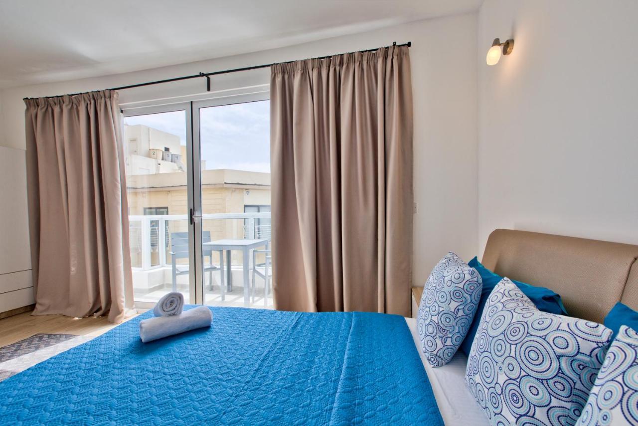 Apartment Duplex Penthouse With Sea Views & Private Terrace By Shortletsmalta Sliema
