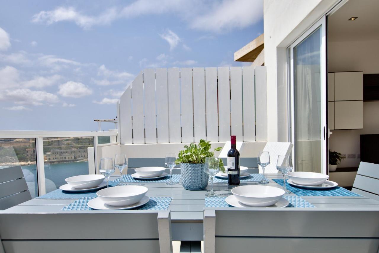 Apartment Duplex Penthouse With Sea Views & Private Terrace By Shortletsmalta *