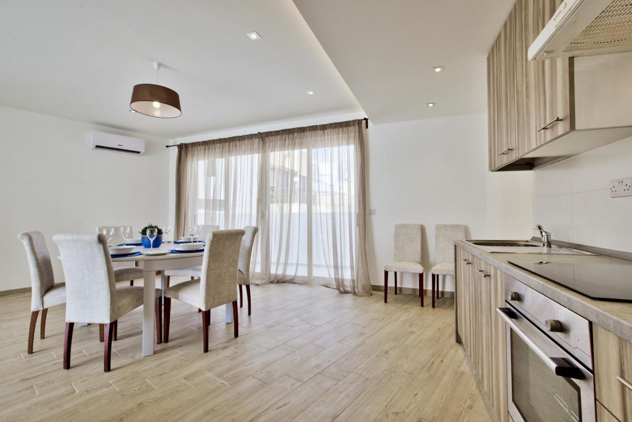 Apartment Duplex Penthouse With Sea Views & Private Terrace By Shortletsmalta *