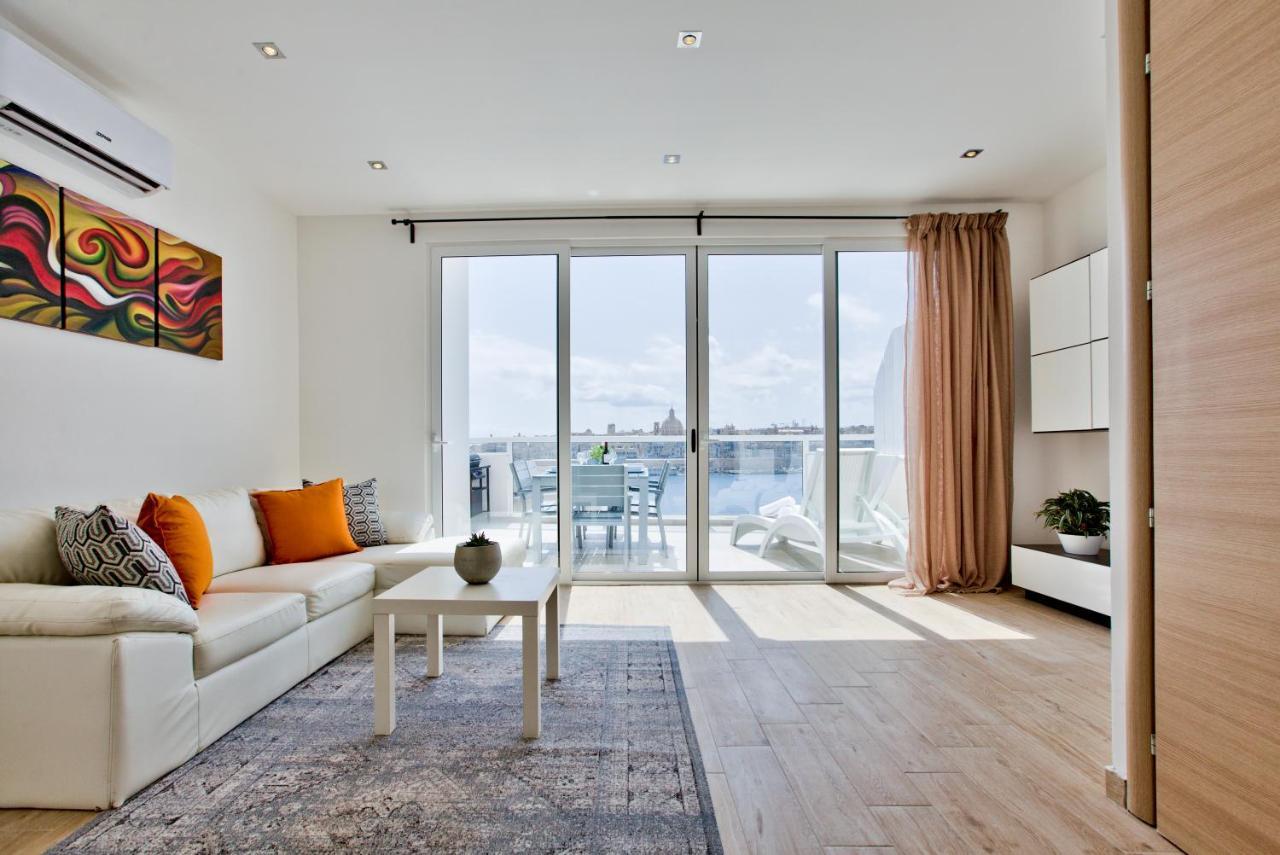 Duplex Penthouse With Sea Views & Private Terrace By Shortletsmalta *