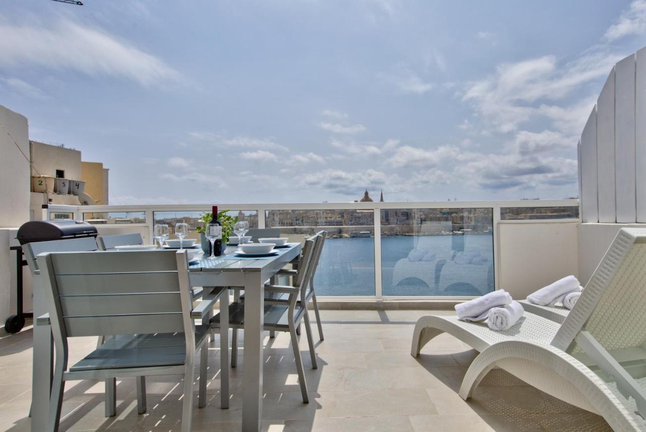 Duplex Penthouse With Sea Views & Private Terrace By Shortletsmalta Apartment *