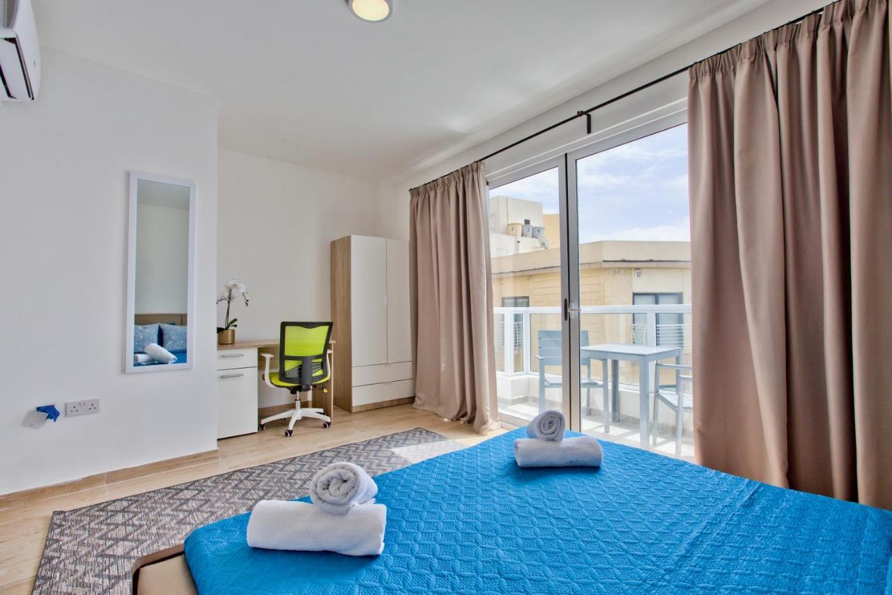 Duplex Penthouse With Sea Views & Private Terrace By Shortletsmalta *